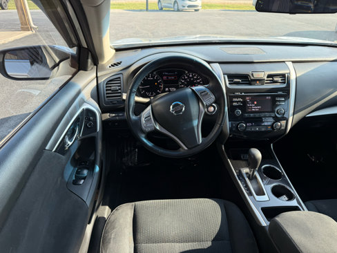 Used 2014 Nissan Altima 2.5 SV image 14
