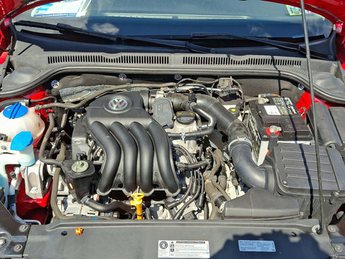Used 2013 Volkswagen Jetta S image 28