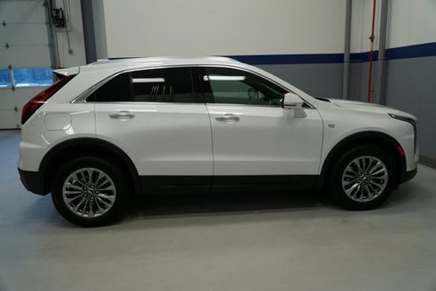 New 2025 Cadillac XT4 Premium Luxury image 7