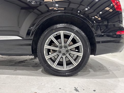 Used 2017 Audi Q7 3.0T Premium Plus image 70