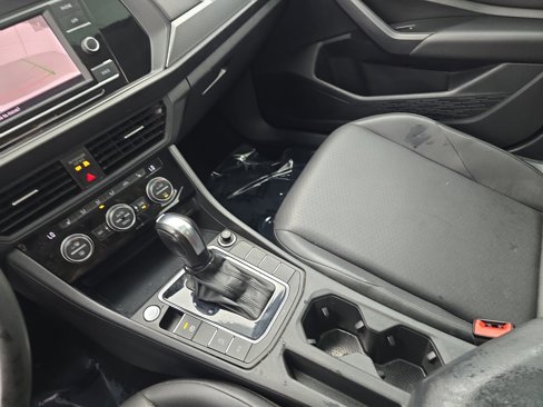 Used 2020 Volkswagen Jetta SE image 22