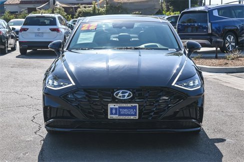 Certified 2022 Hyundai Sonata Limited w/ Preferred Accessory Package image 2