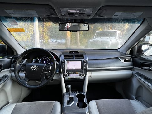 Used 2012 Toyota Camry XLE image 35