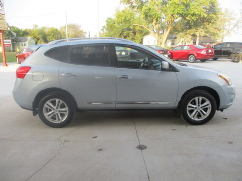 Used 2012 Nissan Rogue SV w/ Premium Pkg image 17