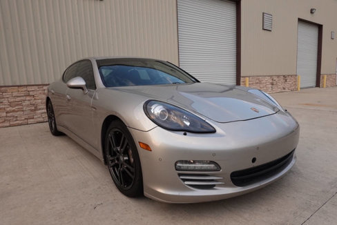 Used 2013 Porsche Panamera 4S image 4