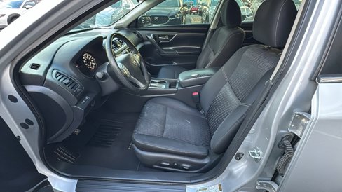 Used 2017 Nissan Altima 2.5 SV image 14