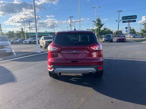 Used 2014 Ford Escape SE image 9