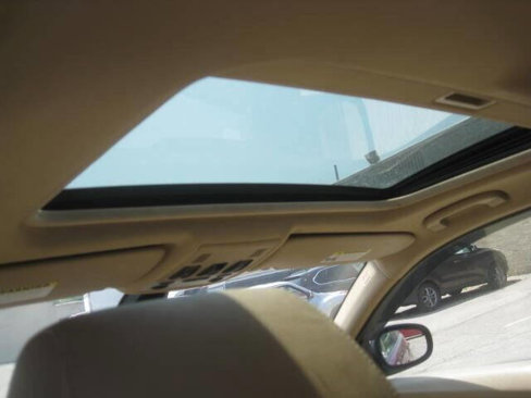 Used 2011 BMW 328i xDrive Sedan image 12