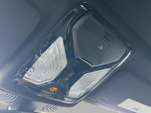 Used 2019 BMW 540i w/ Convenience Package image 28