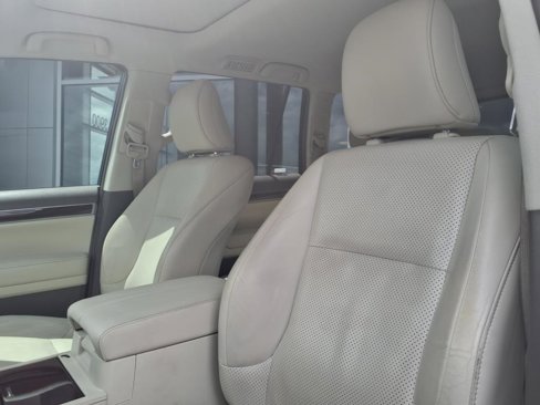 Used 2011 Lexus GX 460 image 13