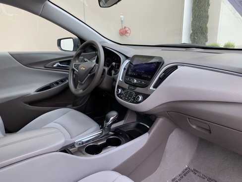 Used 2022 Chevrolet Malibu LT image 28