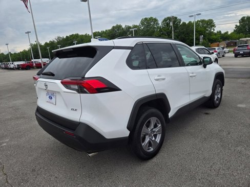 Used 2024 Toyota RAV4 XLE image 4