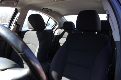 Used 2014 Chevrolet Cruze LT image 16