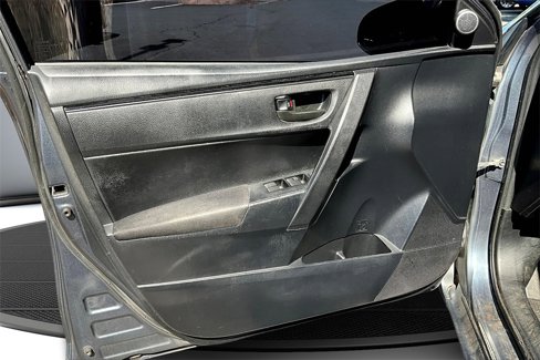 Used 2017 Toyota Corolla L image 18