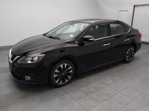 Used 2019 Nissan Sentra SR image 2