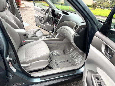 Used 2010 Subaru Forester 2.5X Limited image 21