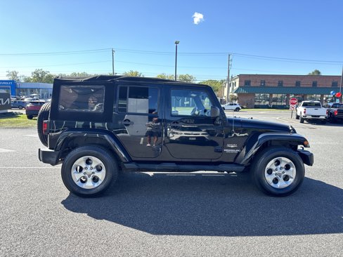 Used 2013 Jeep Wrangler Unlimited Sahara image 4