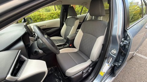 Used 2023 Toyota Corolla LE image 31