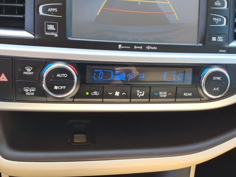 Used 2016 Toyota Highlander Limited Platinum image 23