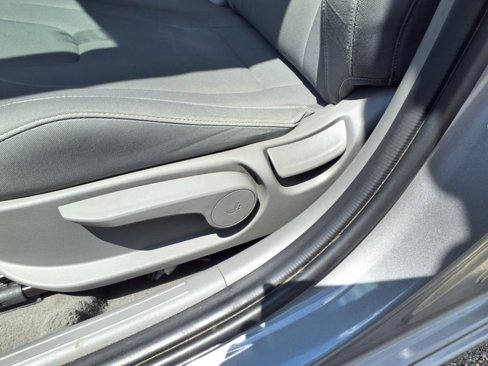 Used 2024 Hyundai Elantra SEL w/ Convenience Package image 15