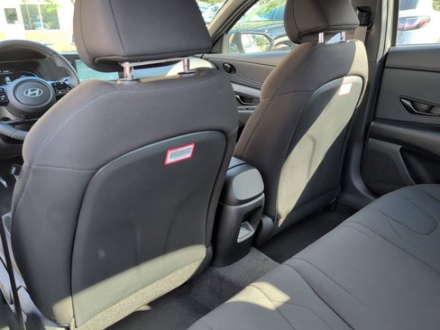 New 2025 Hyundai Elantra Sport image 23