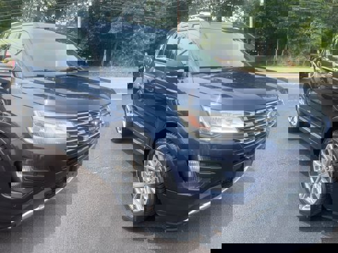 Used 2016 Ford Explorer Limited image 2
