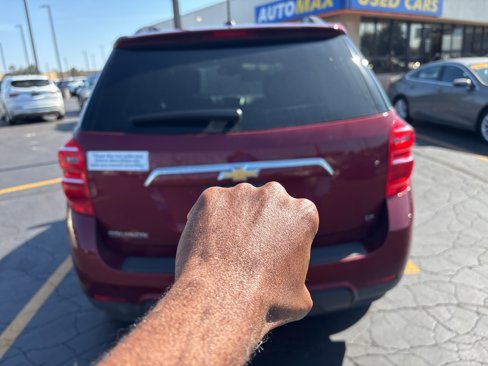 Used 2017 Chevrolet Equinox LT w/ Convenience Package image 8