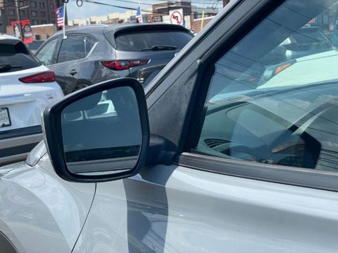 Certified 2023 Nissan Kicks SV image 24