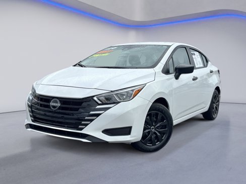 Used 2024 Nissan Versa S w/ Trunk Package image 2