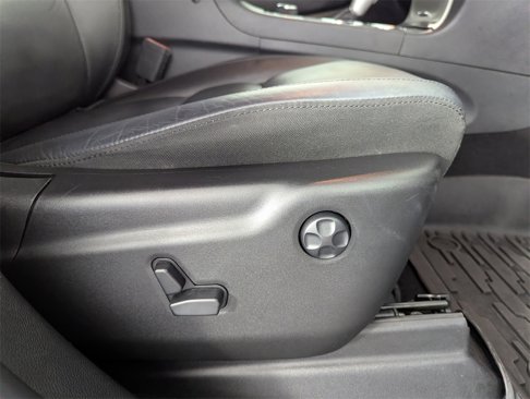 Used 2019 Jeep Grand Cherokee Limited image 37