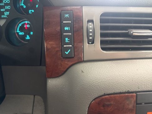 Used 2013 Chevrolet Suburban LT w/ Texas Edition image 45