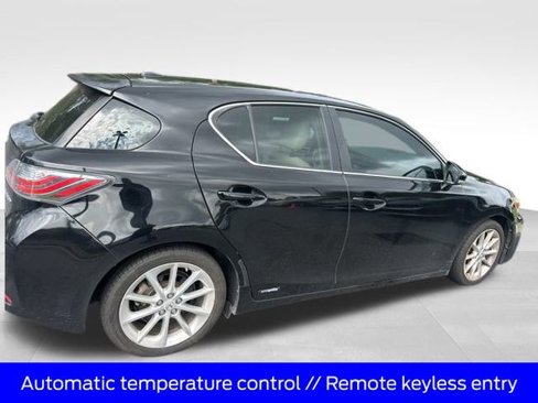 Used 2013 Lexus CT 200h w/ Premium Pkg w/Backup Camera image 7