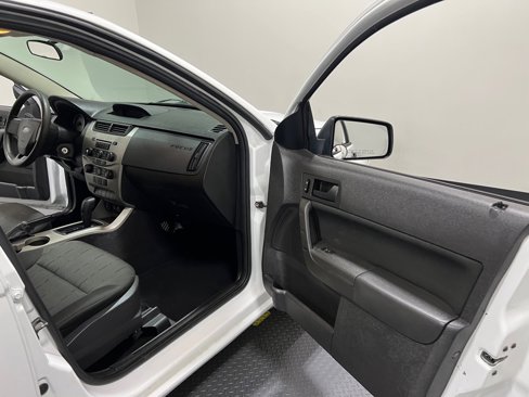 Used 2008 Ford Focus SE image 10