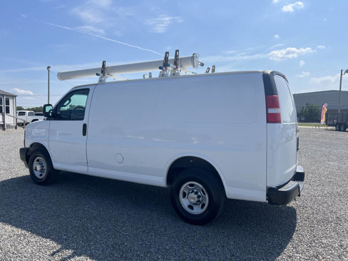 Used 2017 Chevrolet Express 2500 image 4