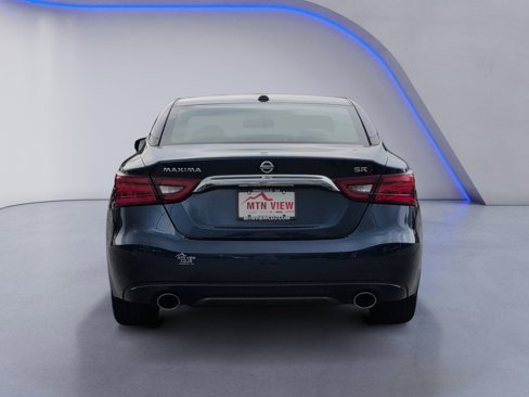 Used 2016 Nissan Maxima SR image 9