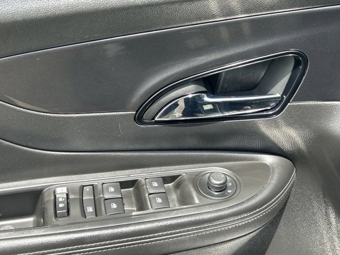 Used 2018 Buick Encore Preferred image 18