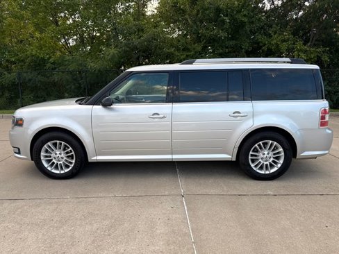 Used 2013 Ford Flex SEL image 2