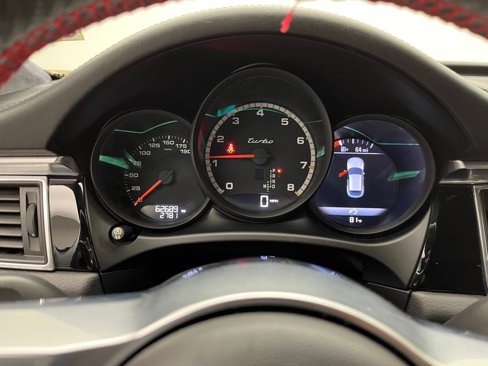 Used 2017 Porsche Macan Turbo image 11