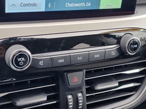 Used 2022 Ford Escape SE w/ SE Sport Appearance Package image 21