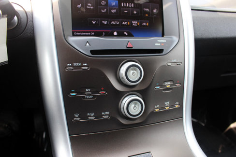 Used 2013 Ford Edge SEL image 26