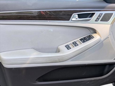 Used 2016 Hyundai Genesis 3.8 w/ Option Group 02 image 14