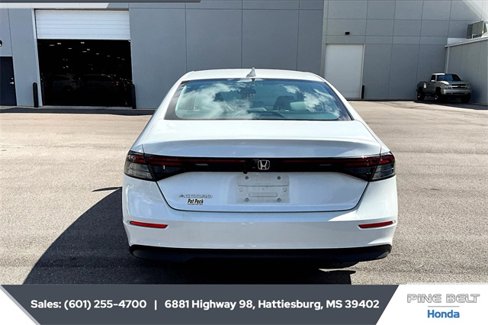 Used 2023 Honda Accord EX image 4
