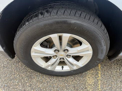 Used 2015 Chevrolet Equinox LS image 20