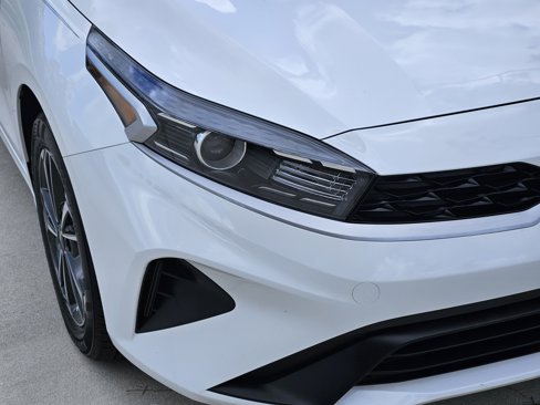 Certified 2023 Kia Forte LXS w/ LXS Technology Package image 9