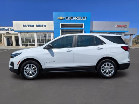 Certified 2024 Chevrolet Equinox LS w/ Driver Confidence II Package image 13
