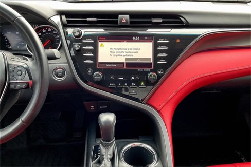 Used 2019 Toyota Camry XSE image 6