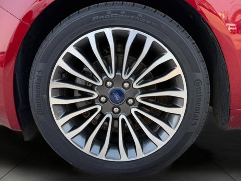 Used 2017 Ford Fusion Titanium image 4