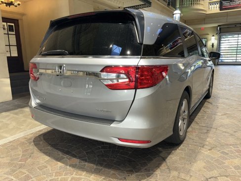 Used 2018 Honda Odyssey EX-L image 3