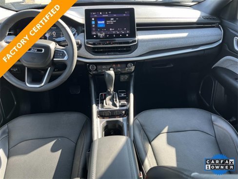 Used 2023 Jeep Compass Latitude image 15