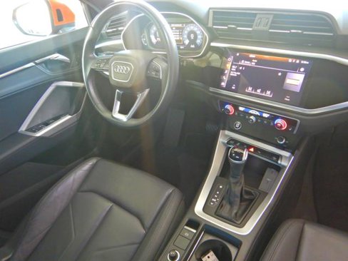 Used 2023 Audi Q3 2.0T Premium image 8